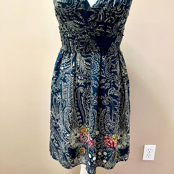 Anthropologie/Staring at Stars Navy Blue Paisley Floral Dress Size 4 - Picture 2 of 9